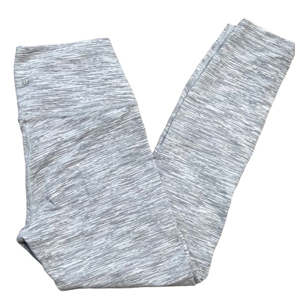 lululemon athletica Pants - Lululemon Size 8 Wunder Under Hi-Rise 7/8 Style Athletic Fitness Leggings